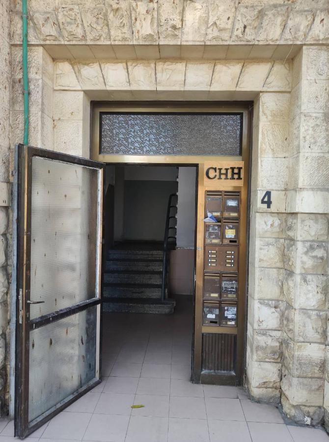 City Hall Hostel 海法 外观 照片
